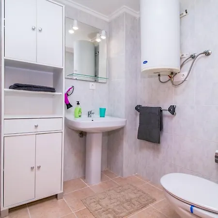 Apartamento Espanatour Ramon Gallud 222 *